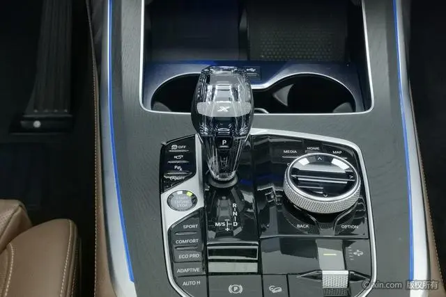 BMW BMW X7 xDrive40i Leading Luxury Set