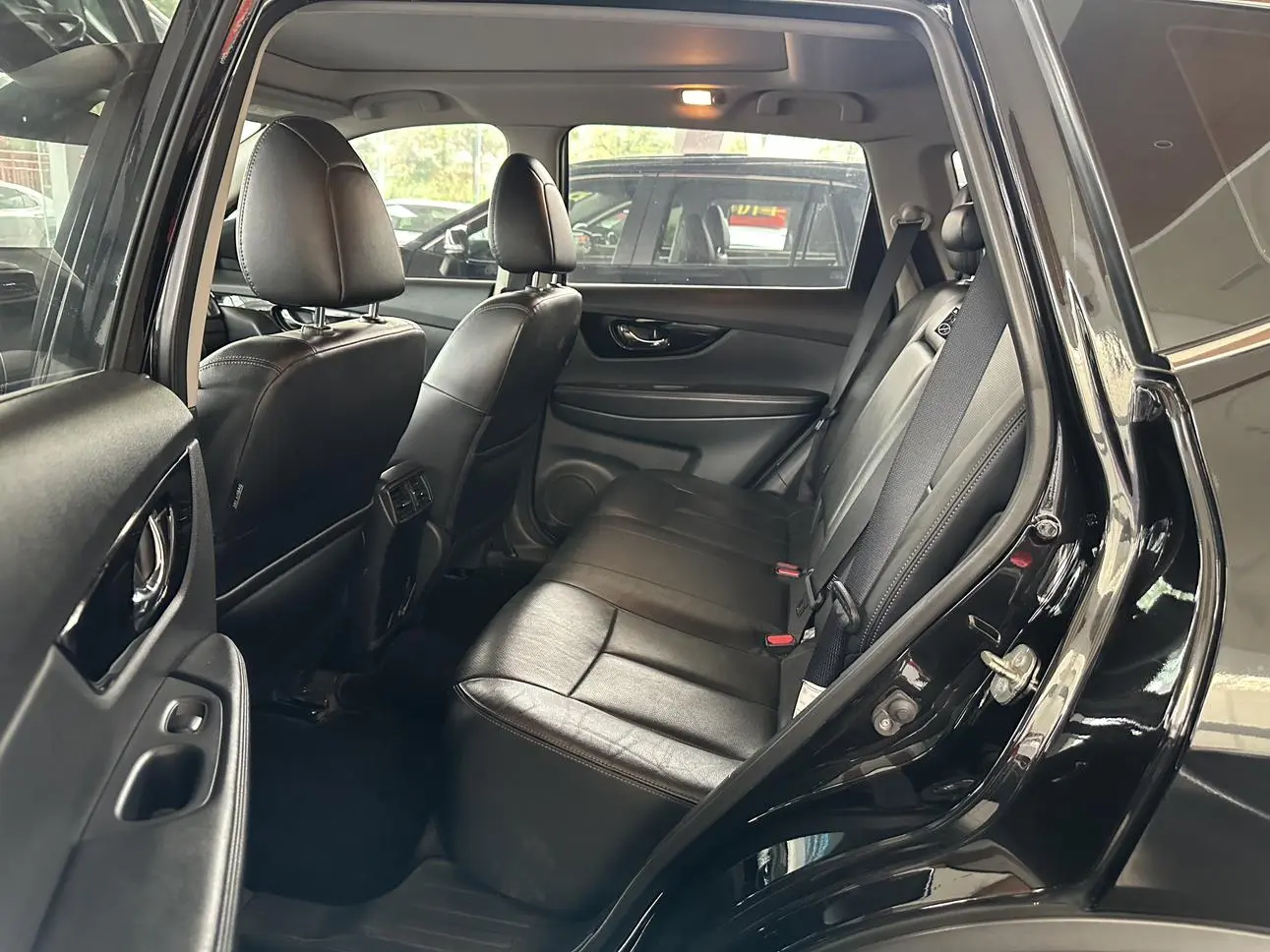 Nissan Qijun 2.0L CVT Zhilian Comfort Edition 2WD
