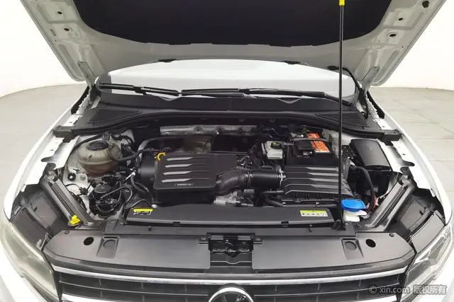 Volkswagen Bora 1.5L automatic comfort intelligent version