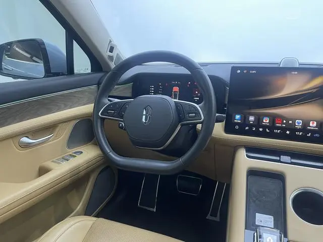 AITO Ask the world M5 Extended range four-wheel drive Ultimate edition