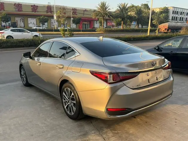 Lexus Lexus ES 200 Excellent Edition