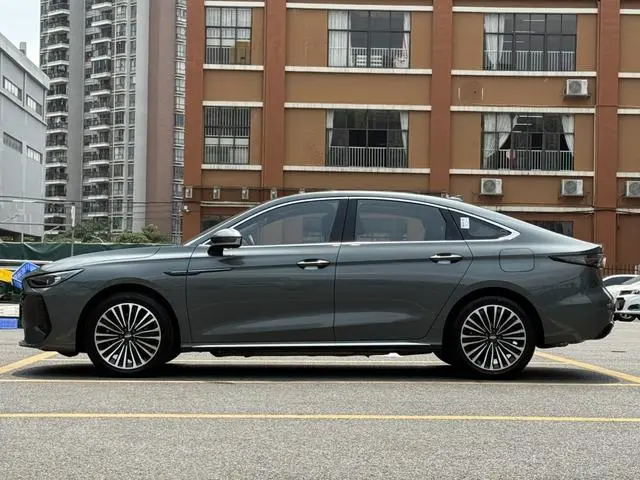 Chery Fengyun Fengyun A8L 145km luxury