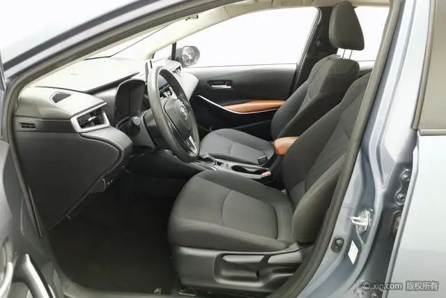 TOYOTA Corolla Dual engine 1.8L E-CVT GL-i Elite Edition