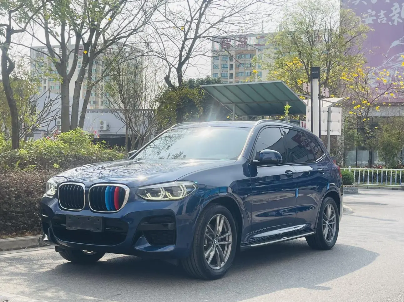 BMW BMW X3 xDrive25i M sports suit