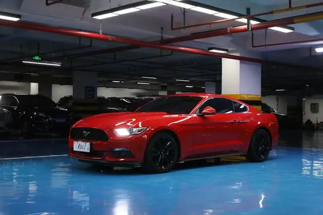 Ford Mustang 2.3T Performance Version