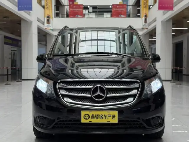 Mercedes-Benz Vito 2.0T Business Edition 7-seater Country V