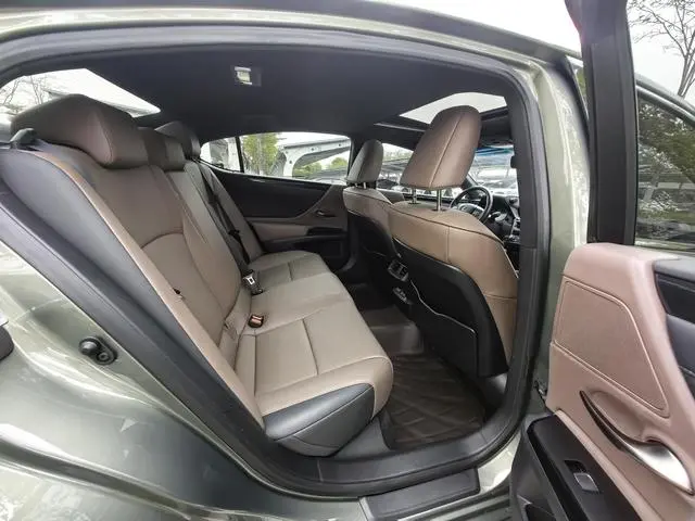 Lexus Lexus ES 200 Excellent Edition