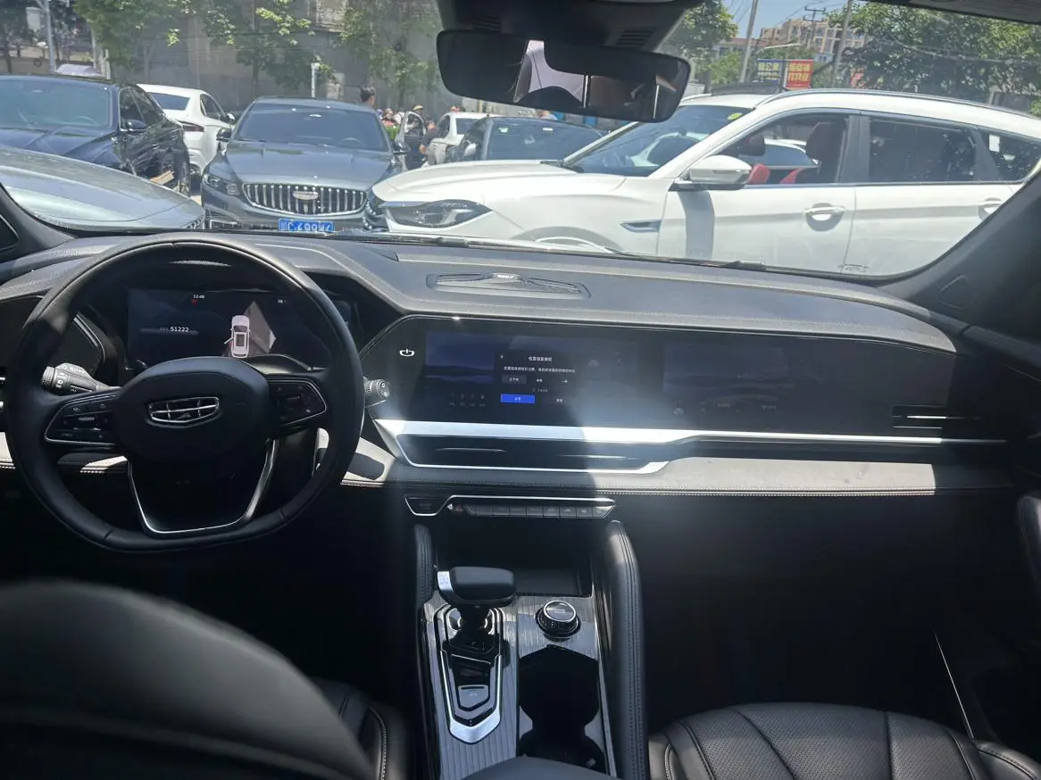 Geely Xingyue L 2.0TD DCT EVO two-wheel drive long wind version