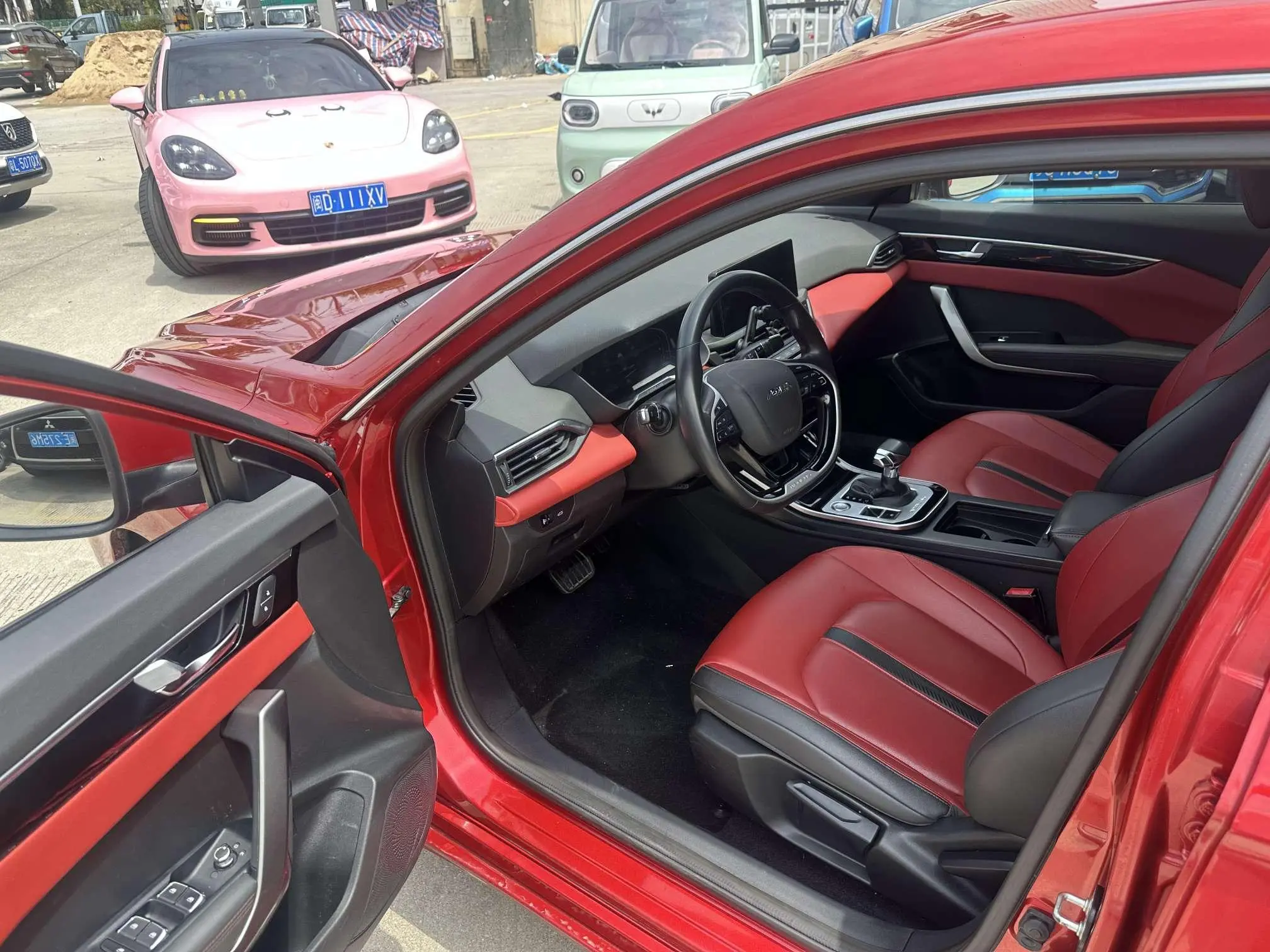 Dongfeng Fengshen Yi Hyun 230T automatic dazzling Track Rider Version