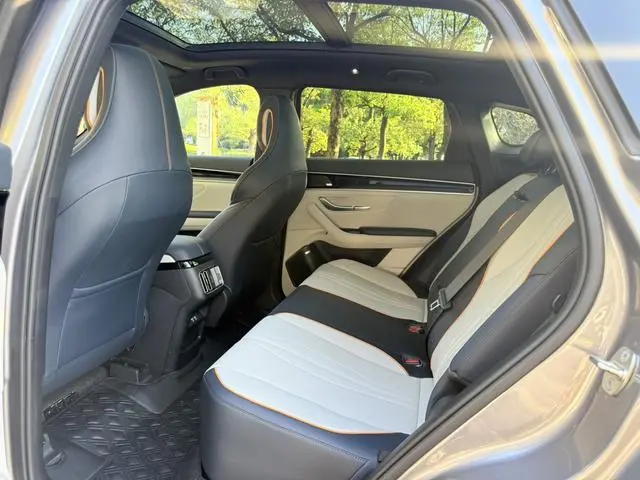 BYD Song PLUS DM DM-i 110KM two-wheel drive flagship PLUS 5G version