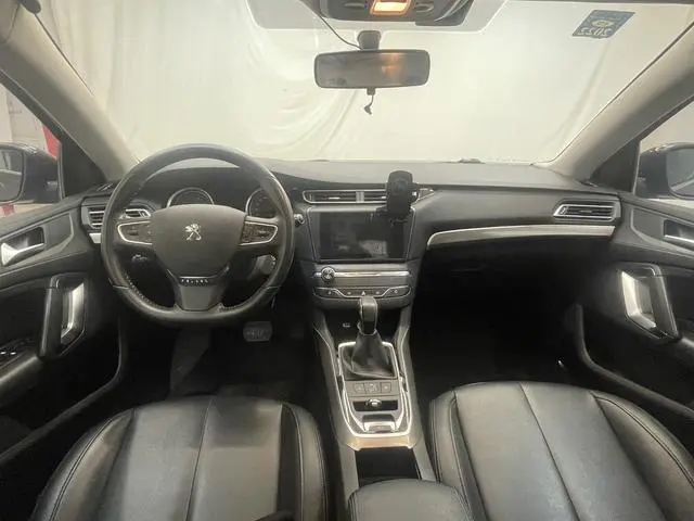 Peugeot Peugeot 408 1.6T Automatic Deluxe Edition