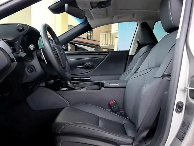 Lexus Lexus ES 200 Excellent Edition