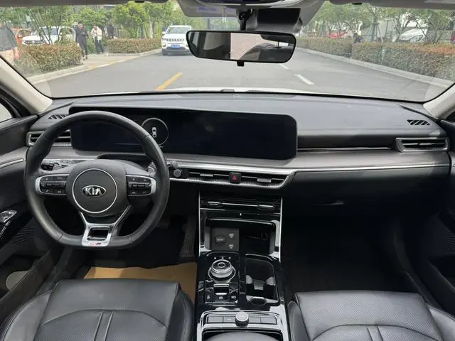 Kia Kia K5 380T GT-Line Premium Technology Edition