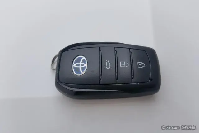 TOYOTA Corolla Smart Electric Hybrid Dual Engine 1.8L E-CVT Pioneer Edition