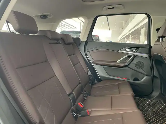 BMW BMW X1 sDrive25Li M sports suit