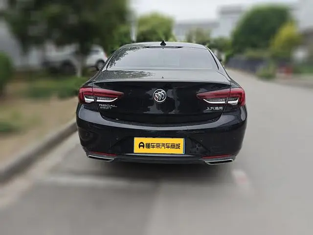 Buick Regal 552T luxury