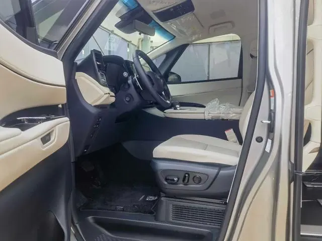 Lexus Lexus LM 500h DIRECT4 six-seater premium edition