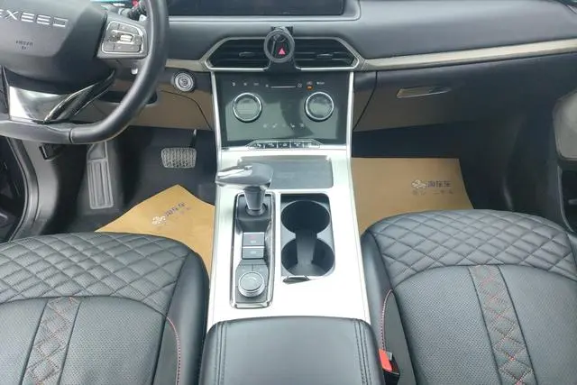 EXEED Xingtu Lingyun 400T four-wheel drive Star Edition
