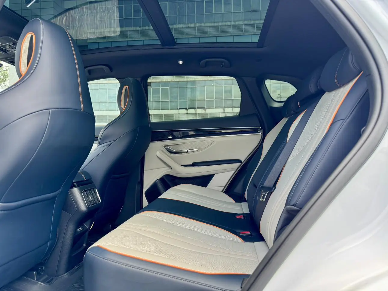 BYD Song PLUS DM DM-i 110KM two-wheel drive flagship PLUS 5G version