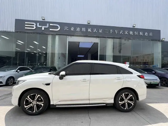 Honda Honda UR-V 370TURBO four-wheel drive Exclusive Edition Country V