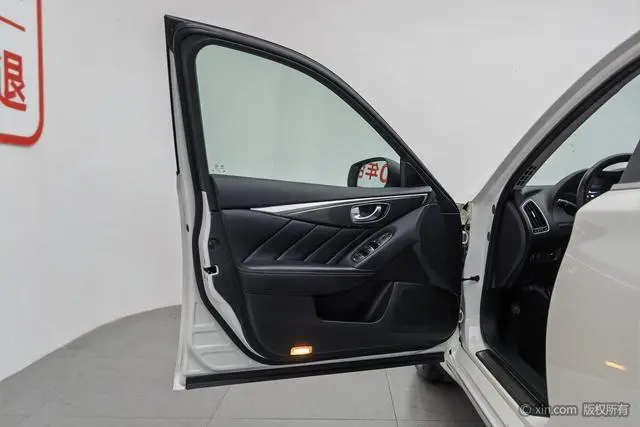 Infiniti Infiniti Q50L 2.0T Comfort Edition