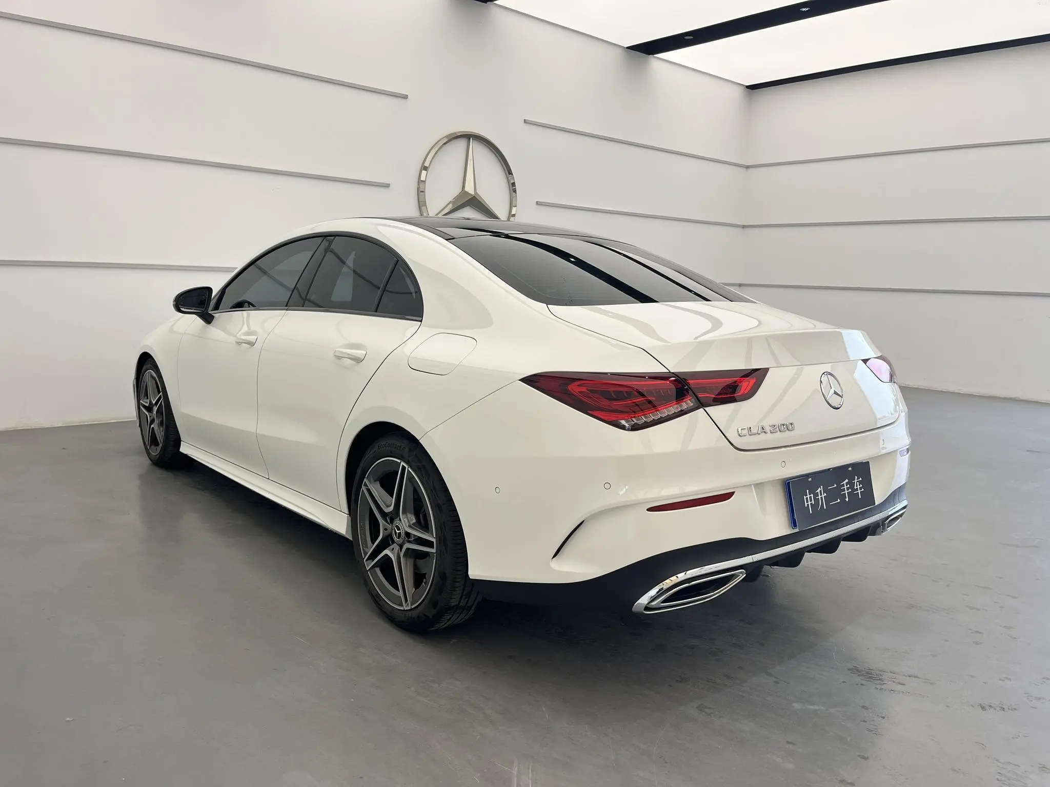 Mercedes-Benz Mercedes-Benz CLA CLA 200 four-door coupe