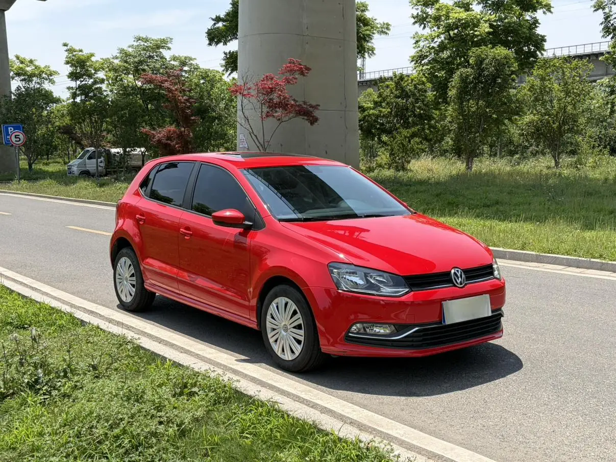Volkswagen Polo 1.5L automatic security type