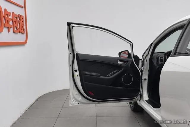 Kia Kia K3 1.6L automatic 15th Anniversary Special Edition GLS