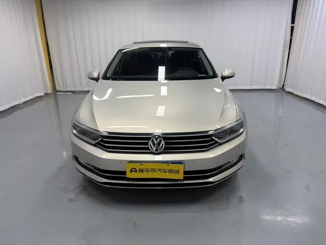 Volkswagen Magotan 330TSI DSG Luxury Country VI