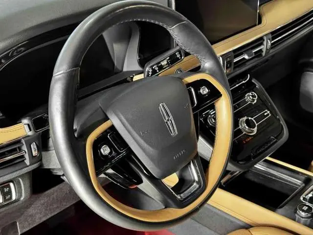 Lincoln Adventurer 2.0T two-wheel drive Zunya edition