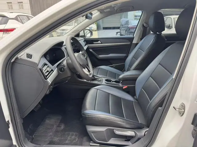 Volkswagen Lavida 1.5L Automatic Deyi version