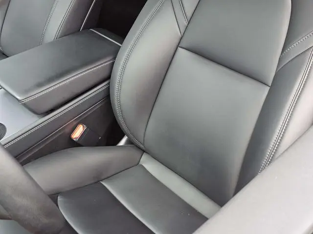 Tesla Model Y Standard battery life, rear-wheel drive version