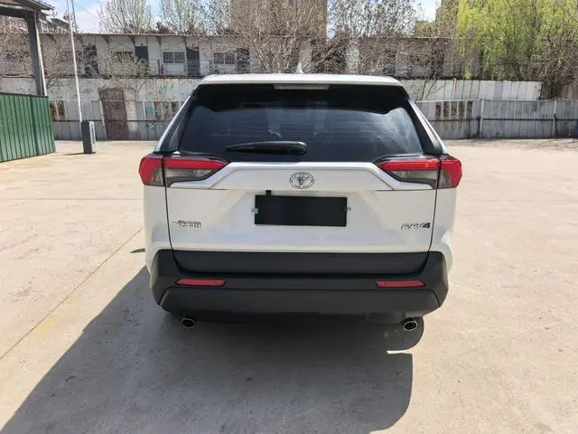 TOYOTA RAV4 Rongfang 2.0L CVT two-wheel drive urban edition