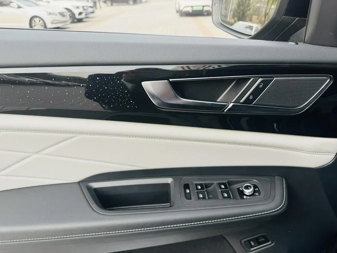 Volkswagen Tourang 380TSI four-wheel drive Premium Deluxe Edition