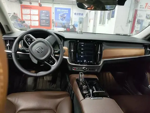 Volvo Volvo S90 PHEV T8 E-drive hybrid Zhiya Edition Country V