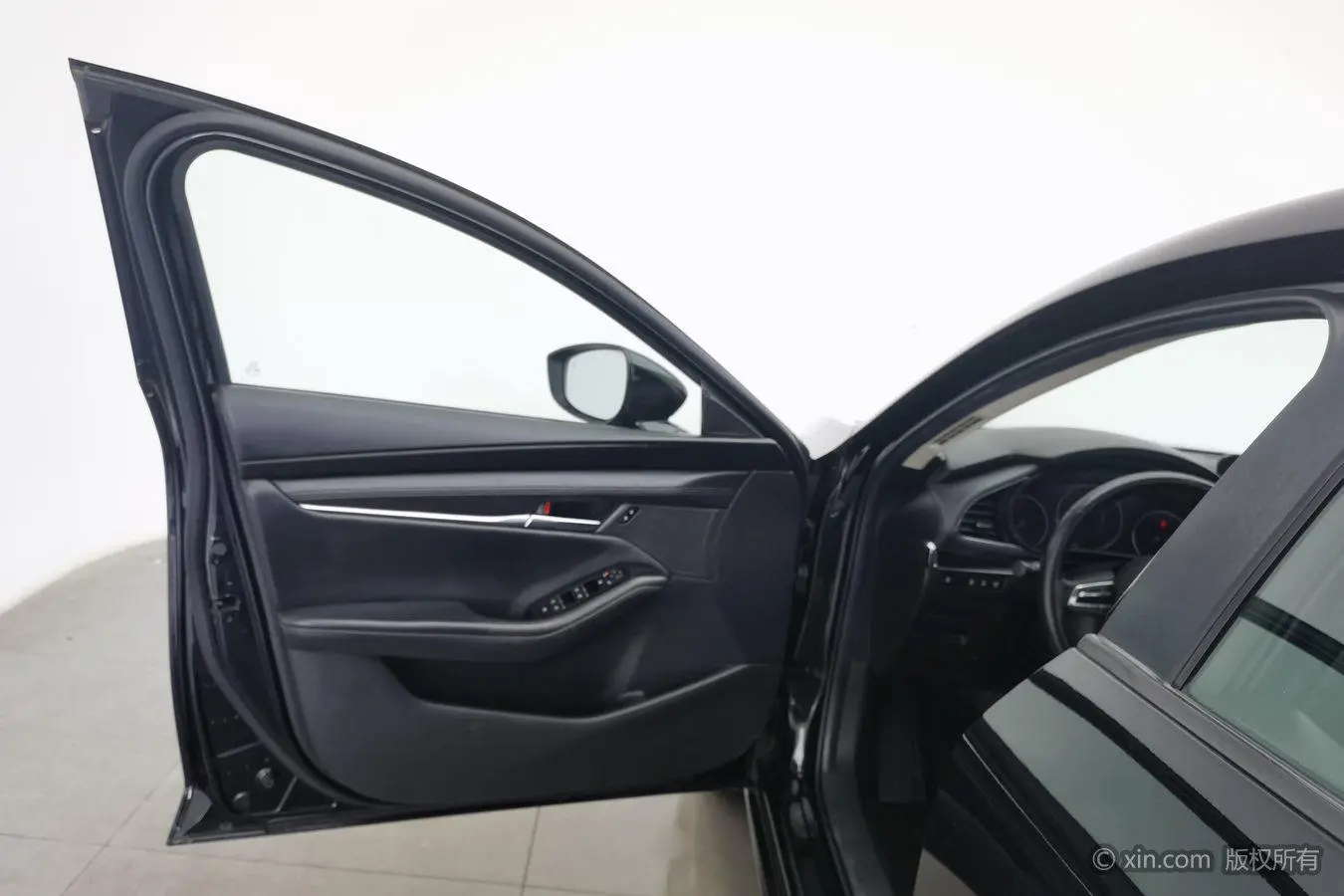 Mazda Mazda 3 Angkesaila 2.0L automatic quality elegant version