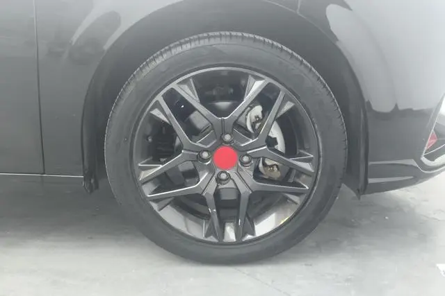 Dongfeng Fengshen Yi Hyun 230T Automatic Shadow Chasing Knight Edition
