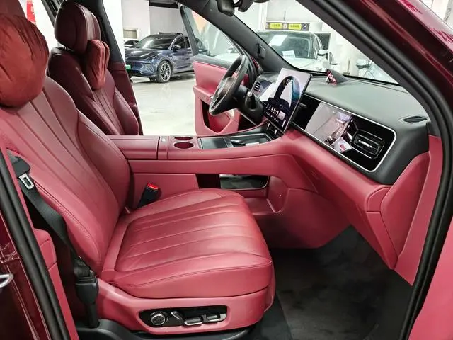 AITO Ask the world M7 Extended range Ultra five-seater four-wheel drive version