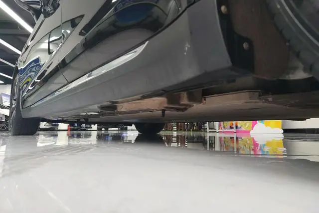 Hongqi Hongqi E-QM5 Rechargeable Qiyue Edition