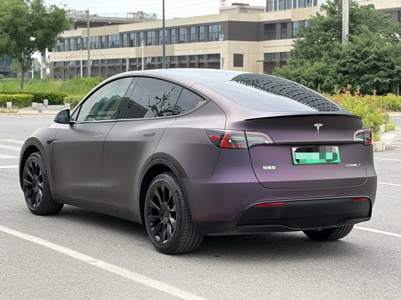 Tesla Model Y Facelifted rear-wheel drive version