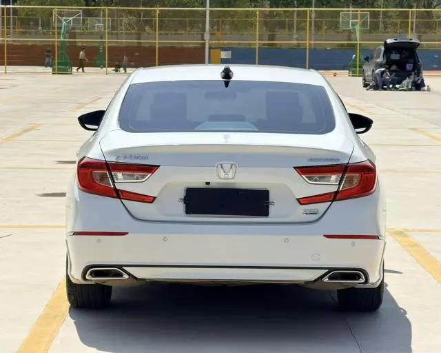 Honda Accord 260TURBO Deluxe Edition Country V
