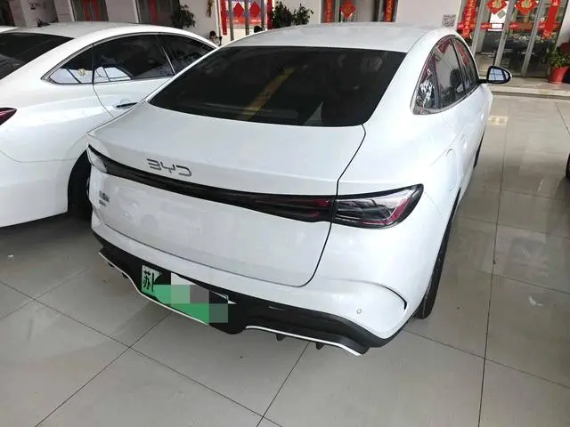 BYD Seal 06DM DM-i 80KM premium type