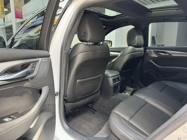 Cadillac Cadillac CT5 28T luxury