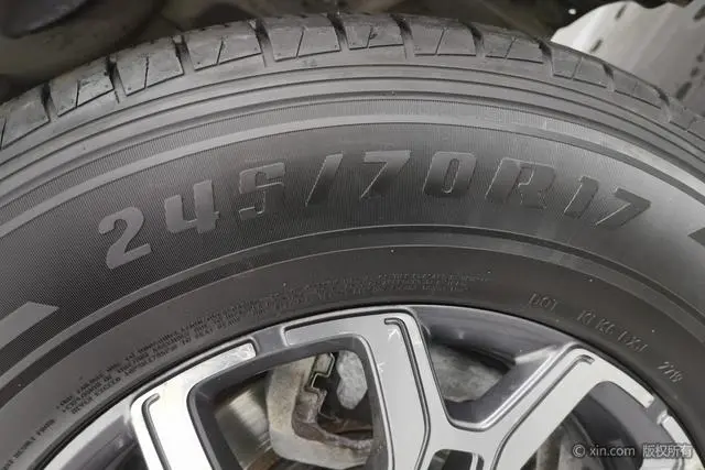 Beijing Beijing off-road BJ40 2.3T automatic four-wheel drive City Hunter Edition exclusive Country VI