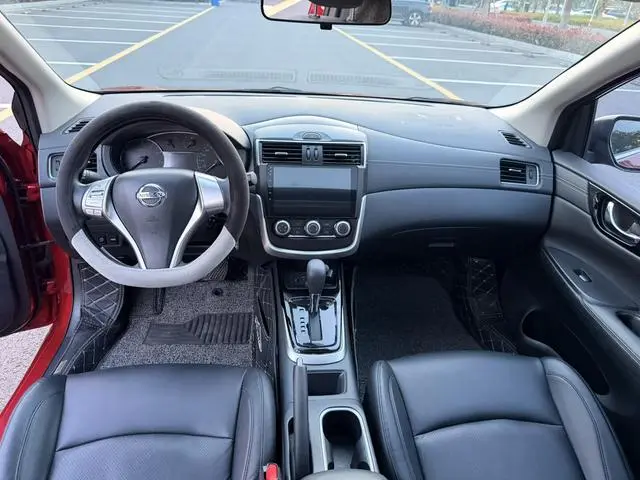 Nissan TIIDA 1.6L CVT Zhizun Edition