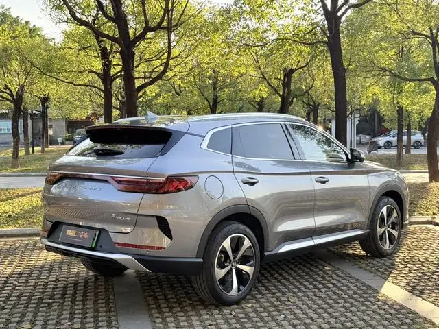 BYD Song PLUS DM DM-i 110KM two-wheel drive flagship PLUS 5G version