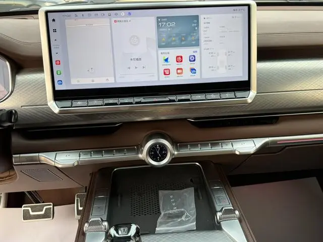 Tank Tank 700 Hi4-T Extreme Edition