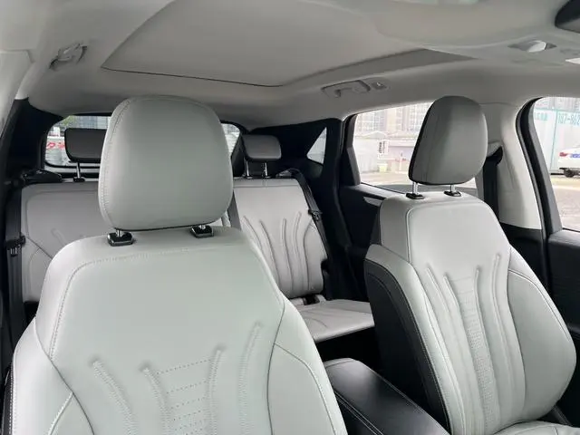 Ford Ruiji EcoBoost 245 two-wheel drive Yaoxiang model