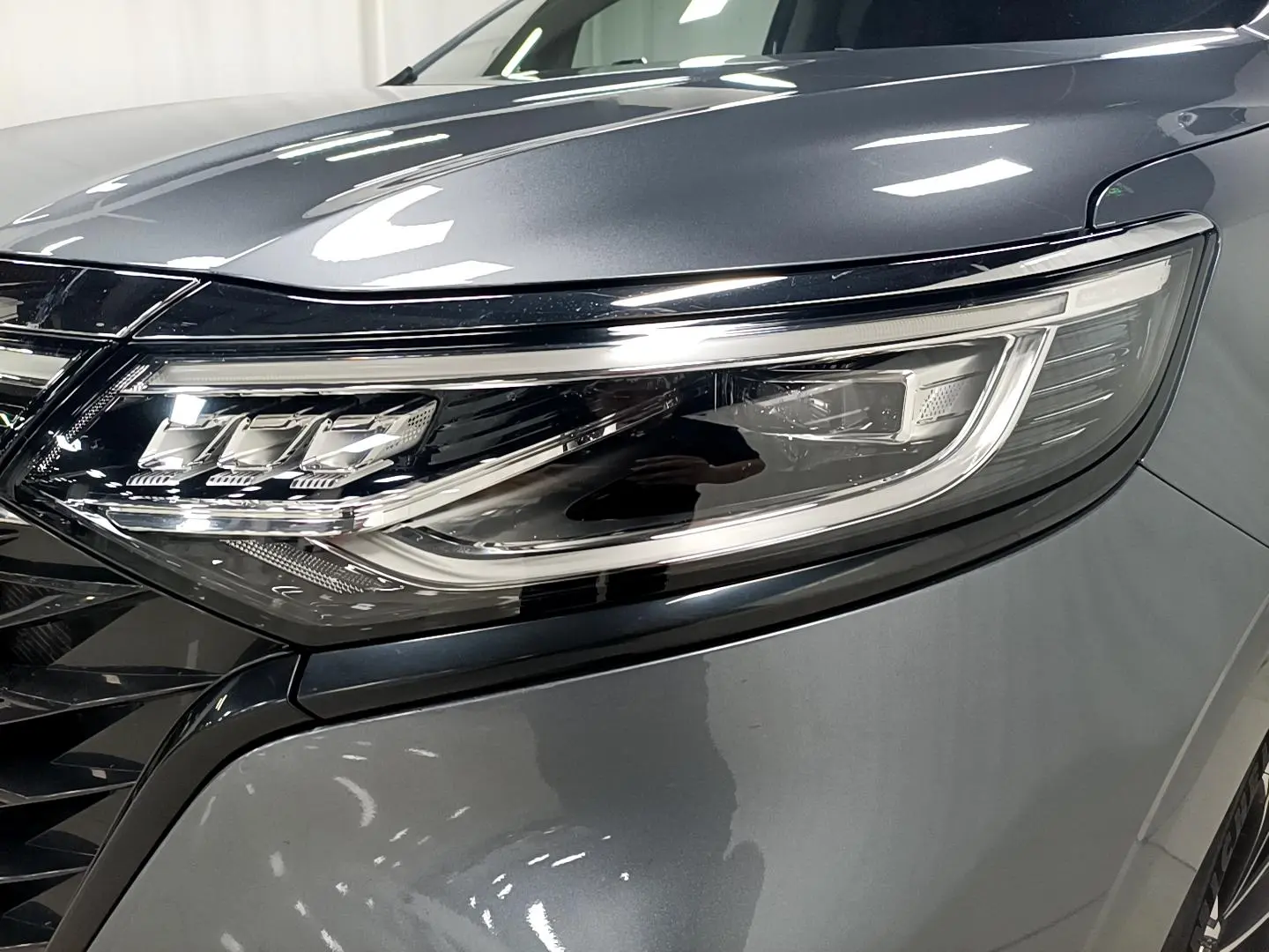 Roewe Roewe iMAX8 400TGI Premium Edition