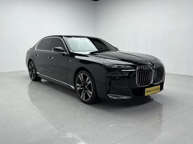 BMW BMW i7 eDrive50L Exclusive M Sports Suit